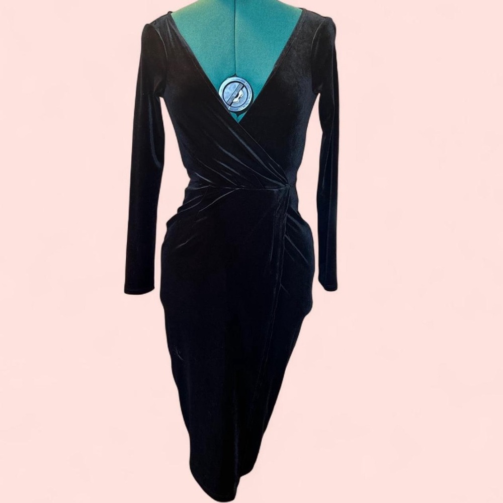 Unique Vintage Black Ruched Long Sleeve Sheath Dress